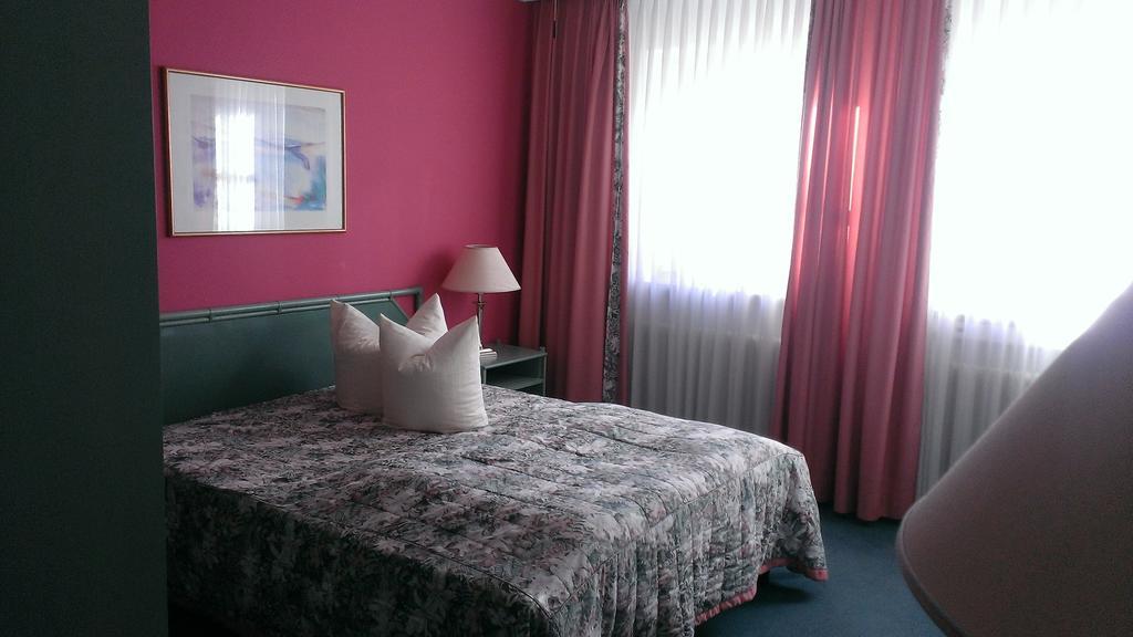 Hotel-Restaurant Schwanen Weil am Rhein Room photo